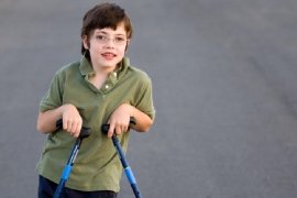 Serebral Palsi tan�s� alan �ocu�um neden y�r�yemiyor?
